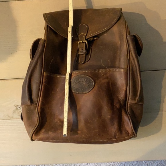 Vintage Luxury Designer Tusting Leather Backpack - Picture 8 of 10